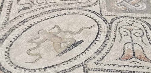 Hercules Wrestling Snakes resized